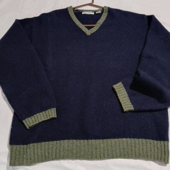 Vintage Old Navy Men's XL !00% Wool Navy with Sage Green  V Neck/Cuffs - Picture 3 of 8